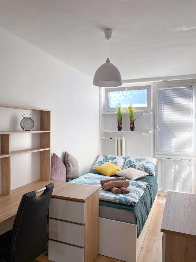 Bright Room №3 Grzybowska 9 바르샤바 외부 사진